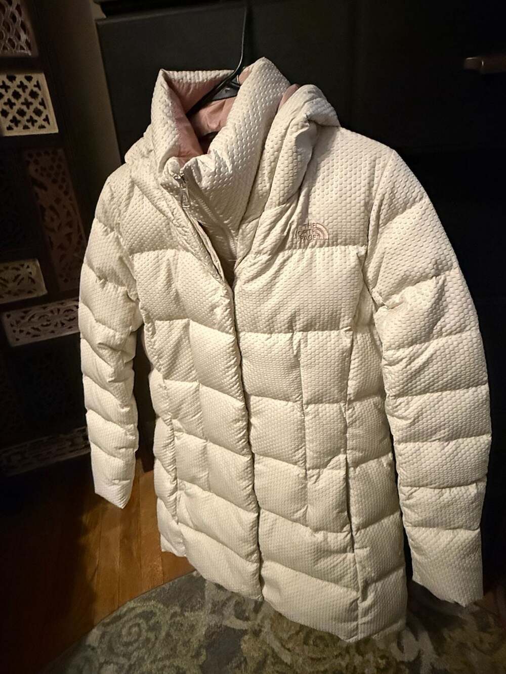 The North Face Puffer Jacket Size M Off White Hooded Coat